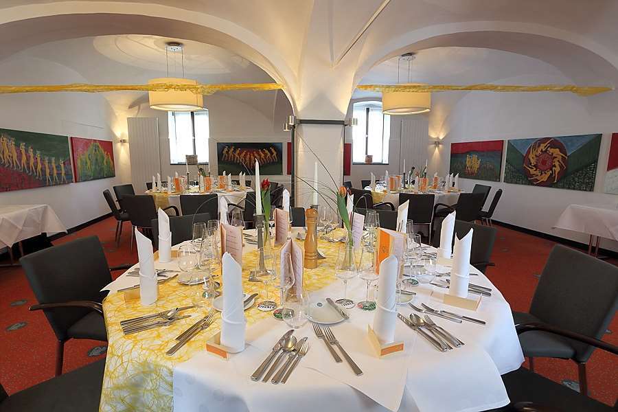 Romantik Hotel Zur Schwane Volkach Restaurante foto